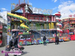 Paris-Foire-du-Trone-2012-138