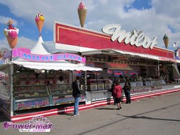 Paris-Foire-du-Trone-2012-153