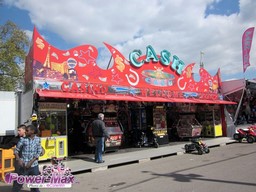 Paris-Foire-du-Trone-2012-156