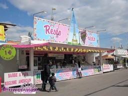 Paris-Foire-du-Trone-2012-158