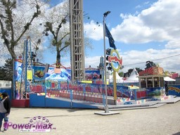 Paris-Foire-du-Trone-2012-17