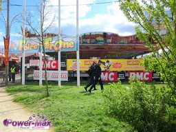 Paris-Foire-du-Trone-2012-21