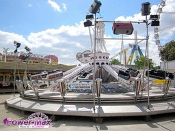Paris-Foire-du-Trone-2012-26