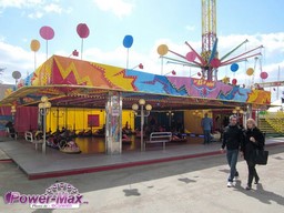 Paris-Foire-du-Trone-2012-38