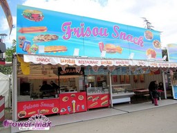 Paris-Foire-du-Trone-2012-41