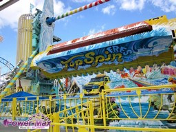 Paris-Foire-du-Trone-2012-5
