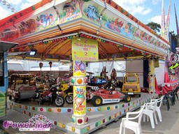 Paris-Foire-du-Trone-2012-51