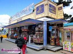 Paris-Foire-du-Trone-2012-8