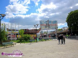 Paris-Foire-du-Trone-2012-9