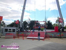 Paris-Foire-du-Trone-2012-90